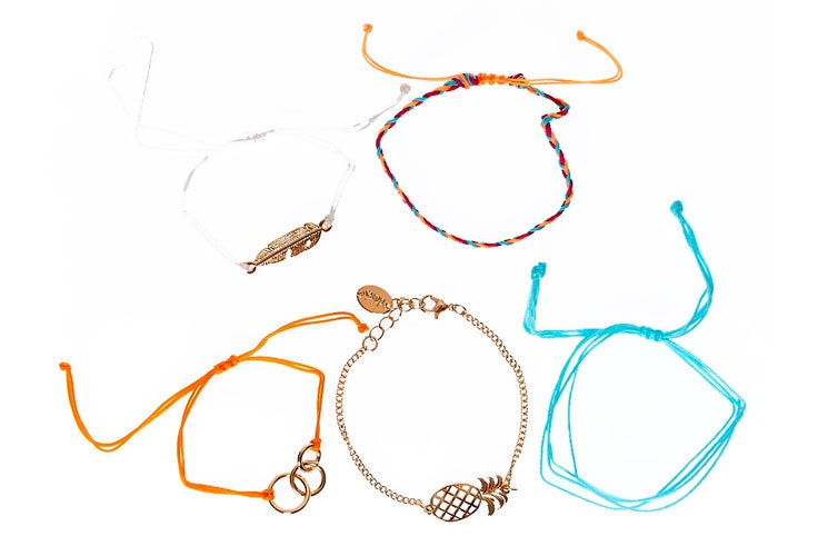 pulseras-de-colores-claires