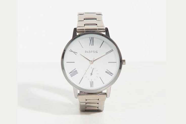 reloj-plateado-esfera-blanca-parfois