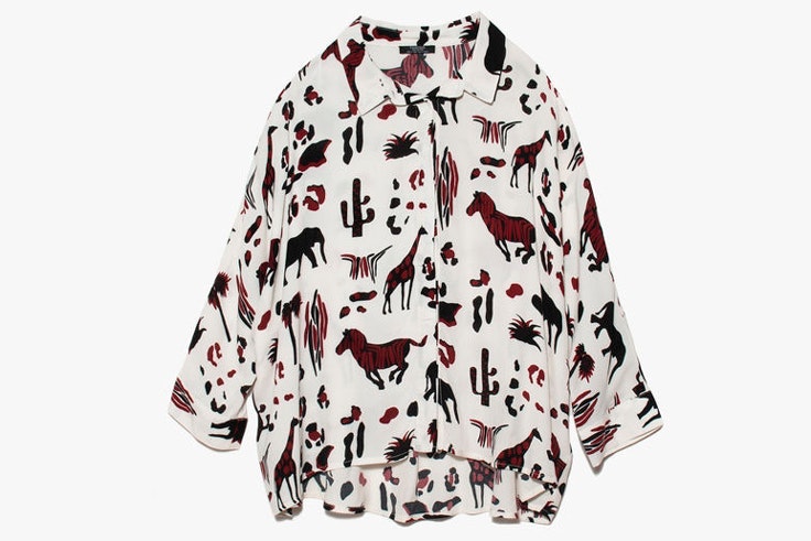 camisa-blanca-estampado-safari-parfois