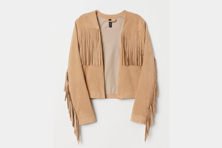chaqueta-beige-detalle-flecos-ante-hm