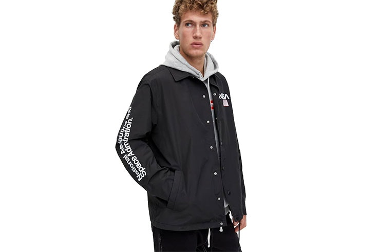 cazadoras de hombre pull and bear nasa