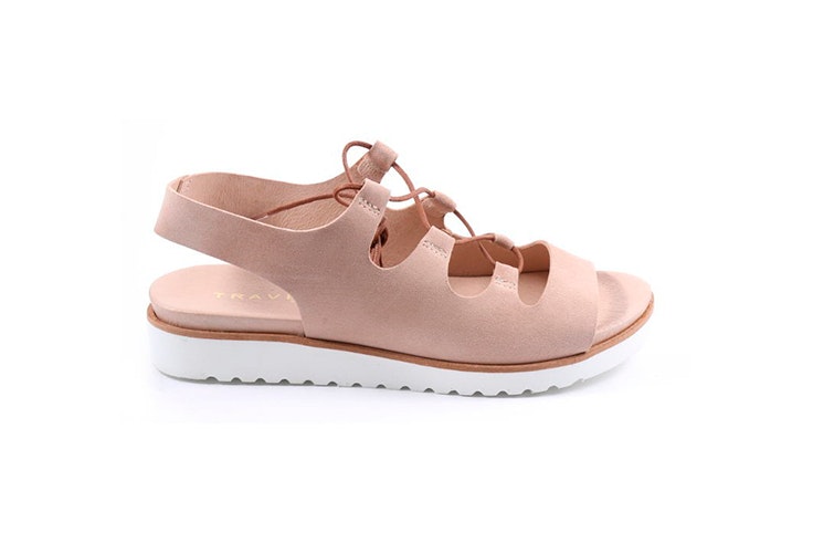 sandalia-beige-pablo-ochoa