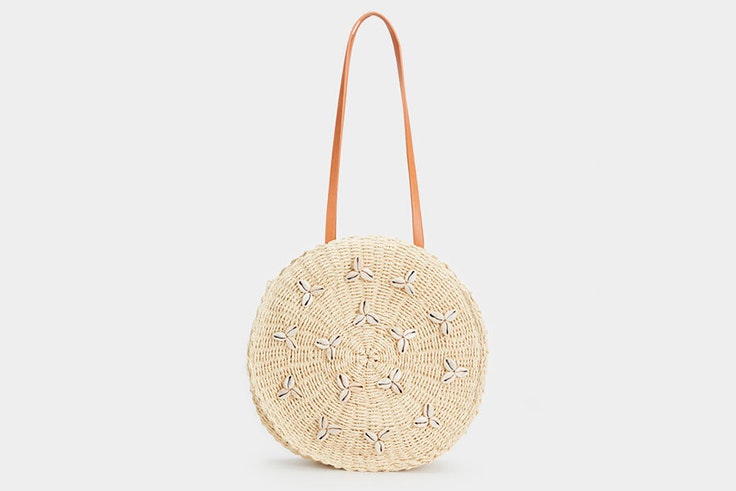 bolso-redond-rafia-conchas-parfois