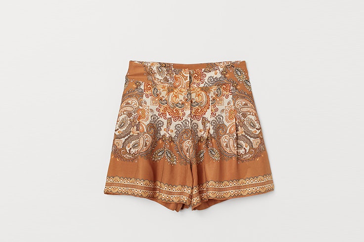 pantalones-cortos-con-estampado-marta-soriano