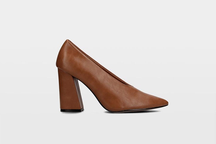 zapato tacon marron de ulanka jeanette madsen