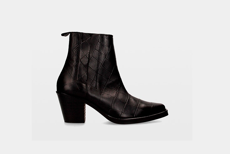 botin negro textura cocodrilo ulanka