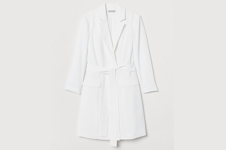 Vestido tipo blazer en color blanco de H&M