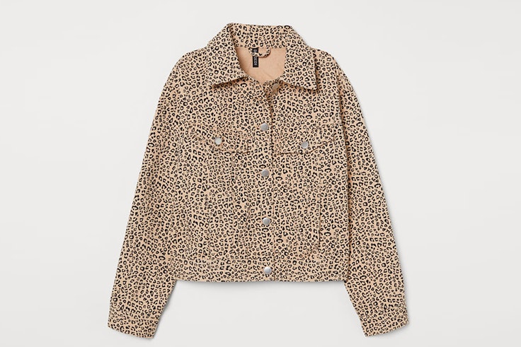 Chaqueta beige con estampado animal print de H&M