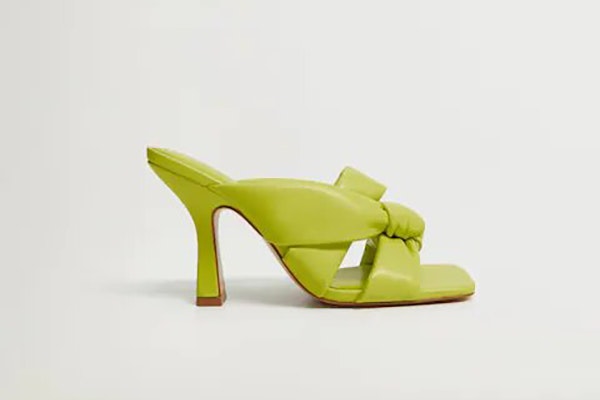 Se lleva el verde: sandalias