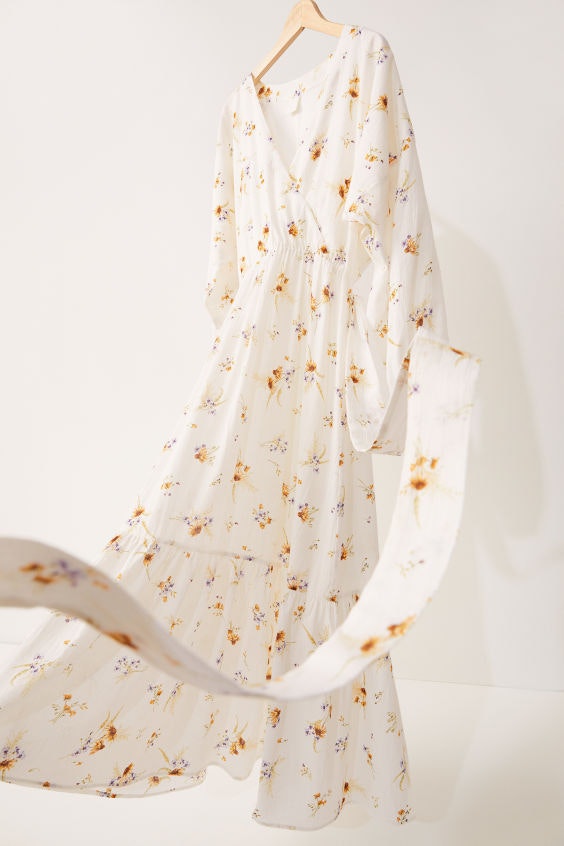 ¡Maxi vestidos, ligeros y versátiles para combatir el calor! Vestido floral de H&M
