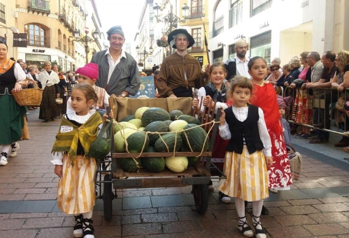 ¡Feliz día del Pilar! Ofrenda de Frutos